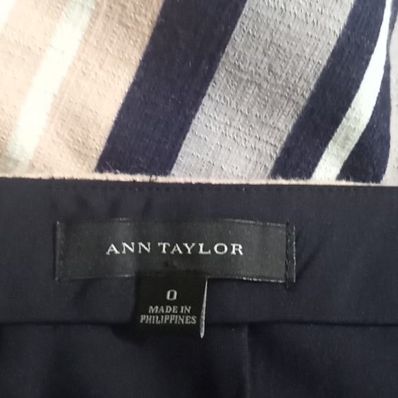 Ann Taylor short skirt size 0. - Picture 6 of 7
